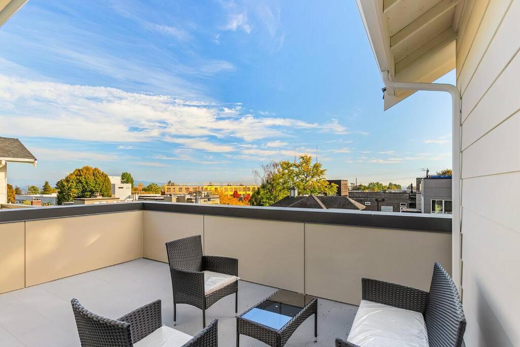 Vermithor'S Bronze Ember Sweet Suite Seattle Buitenkant foto
